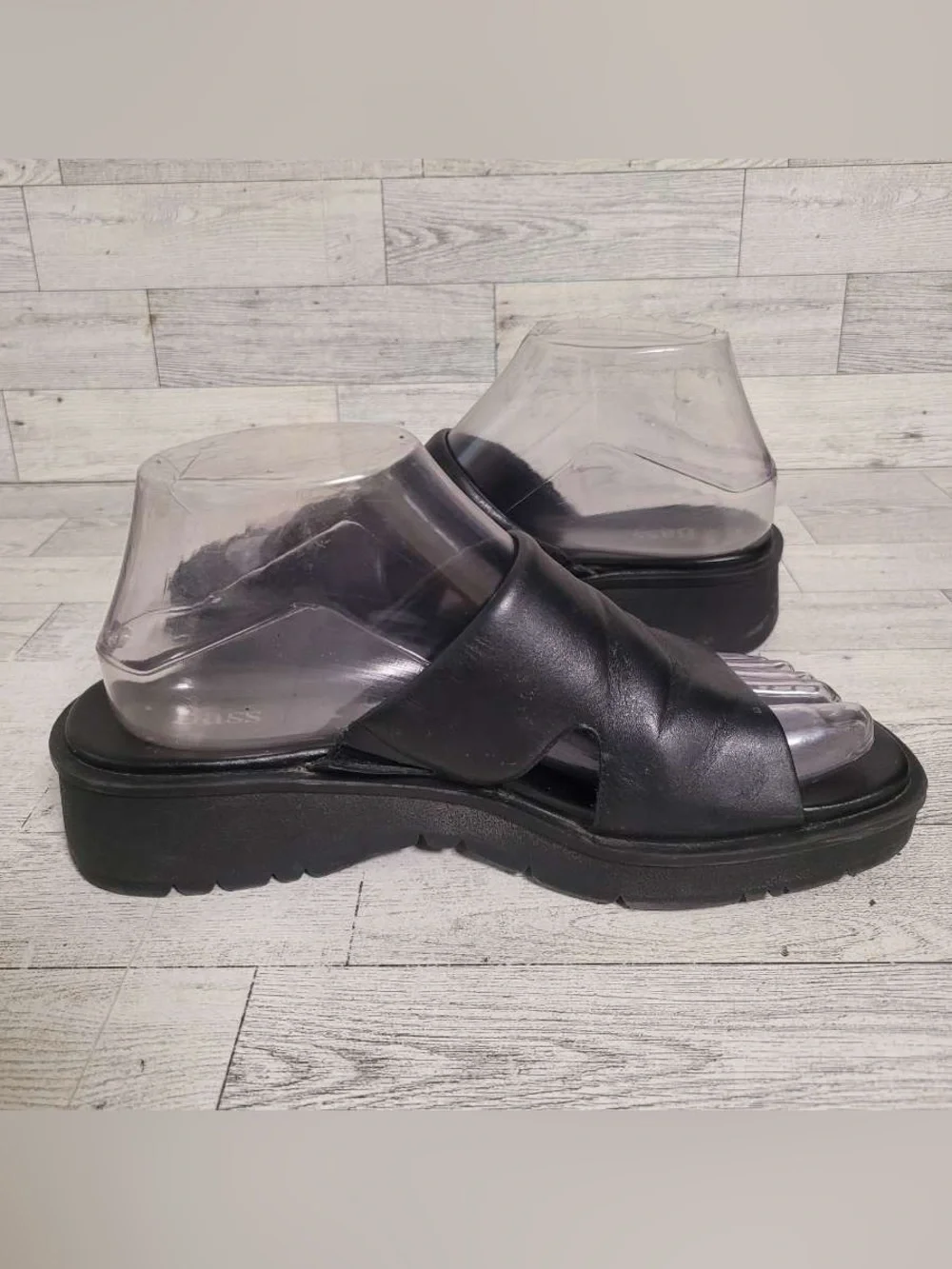 Women’s G.H.Bass Redondo Black Leather Platform Wedge Sandals Size 7.5